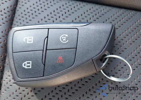 2025 GMC Canyon 4Wd At4 from USA, damaged, VIN 1GTP2DEK3S1219266